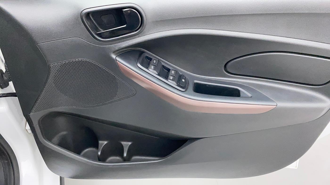 2020 Ford FREESTYLE TITANIUM 1.5 DIESEL, Diesel, Manual, 27,432 km, Driver Side Door Panels Control
