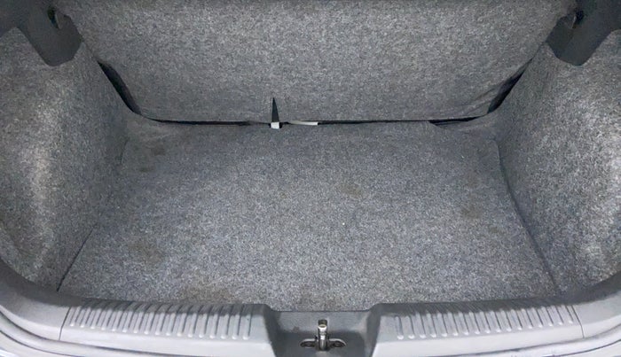 2015 Volkswagen Polo HIGHLINE1.2L PETROL, Petrol, Manual, 64,144 km, Boot Inside View