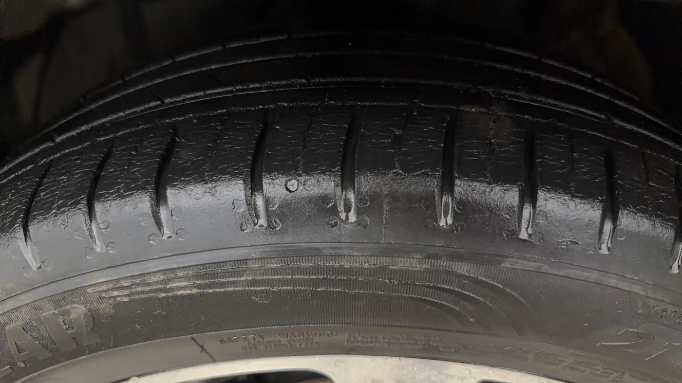2021 MG HECTOR SHARP 1.5 PETROL CVT, Petrol, Automatic, 44,428 km, Left Front Tyre Tread