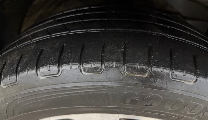 2021 MG HECTOR SHARP 1.5 PETROL CVT, Petrol, Automatic, 44,428 km, Right Front Tyre Tread