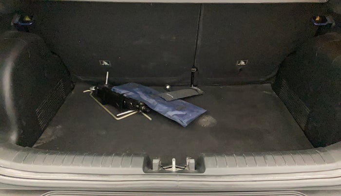 2022 Hyundai VENUE N LINE N8 1.0 TURBO DCT, Petrol, Automatic, 34,027 km, Boot Inside