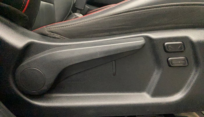 2022 Hyundai VENUE N LINE N8 1.0 TURBO DCT, Petrol, Automatic, 34,027 km, Driver Side Adjustment Panel