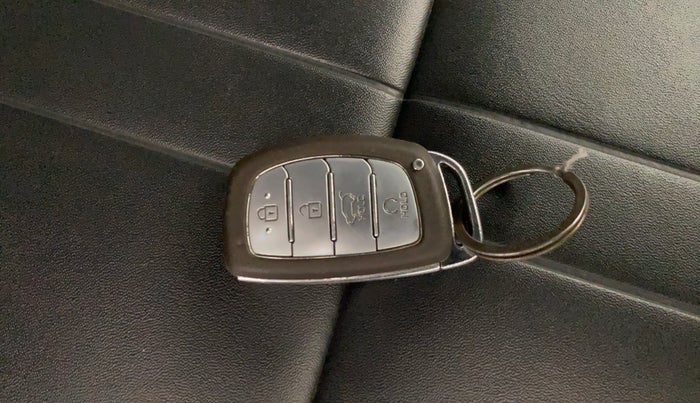 2022 Hyundai VENUE N LINE N8 1.0 TURBO DCT, Petrol, Automatic, 34,027 km, Key Close Up