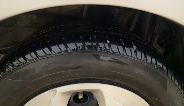 2018 Tata Tiago XT PETROL, CNG, Manual, 72,080 km, Left Rear Tyre Tread