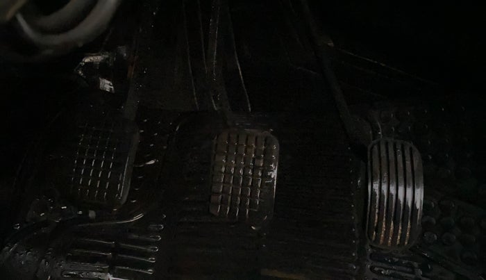 2018 Tata Tiago XT PETROL, CNG, Manual, 72,080 km, Pedals