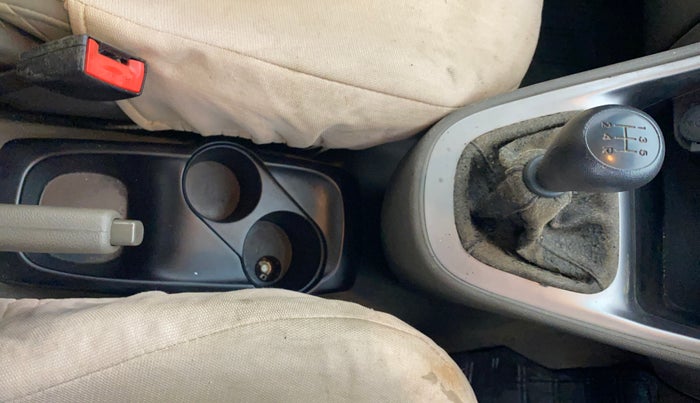 2012 Hyundai i10 MAGNA 1.1, Petrol, Manual, 1,08,130 km, Gear Lever