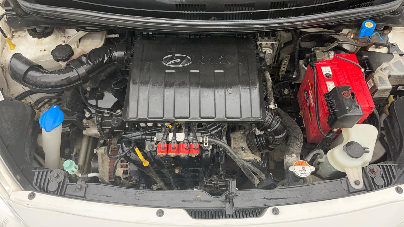 2019 Hyundai Grand i10 MAGNA 1.2 KAPPA VTVT, CNG, Manual, 42,151 km, Engine View