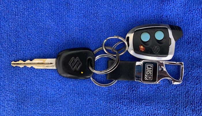 2014 Maruti Alto K10 VXI, Petrol, Manual, 96,327 km, Key Close Up