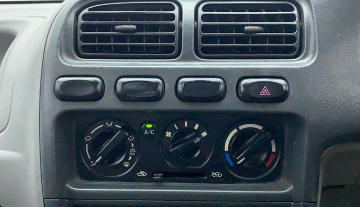 2014 Maruti Alto K10 VXI, Petrol, Manual, 96,327 km, AC Unit - Directional switch has minor damage