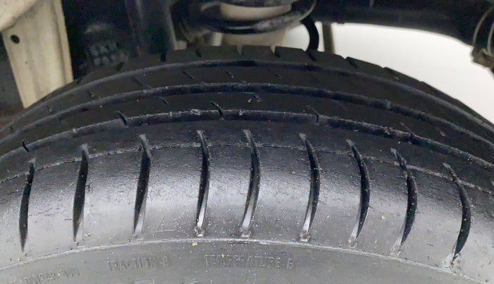 2014 Maruti Alto K10 VXI, Petrol, Manual, 96,327 km, Left Rear Tyre Tread