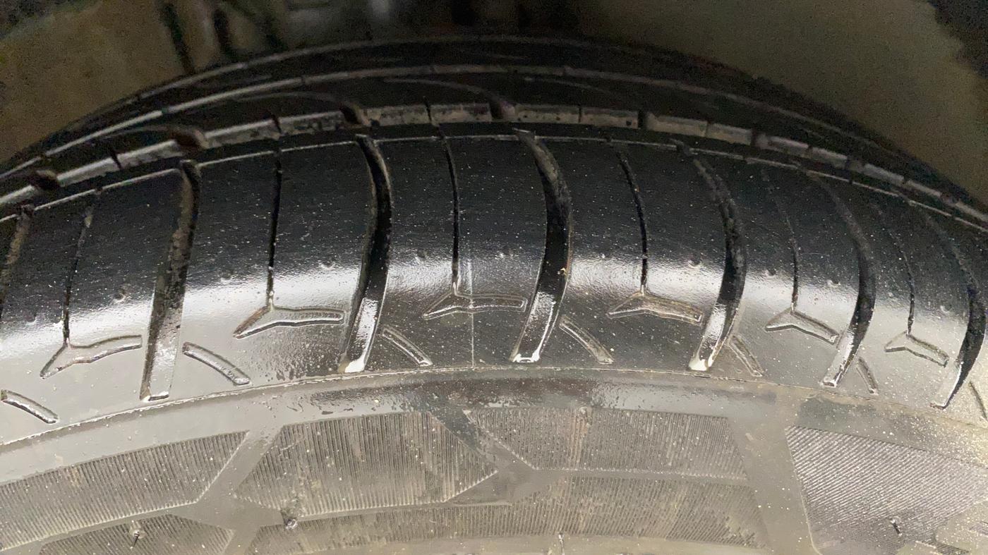 2022 Volkswagen Polo HIGHLINE PLUS 1.0, Petrol, Manual, 80,570 km, Right Front Tyre Tread