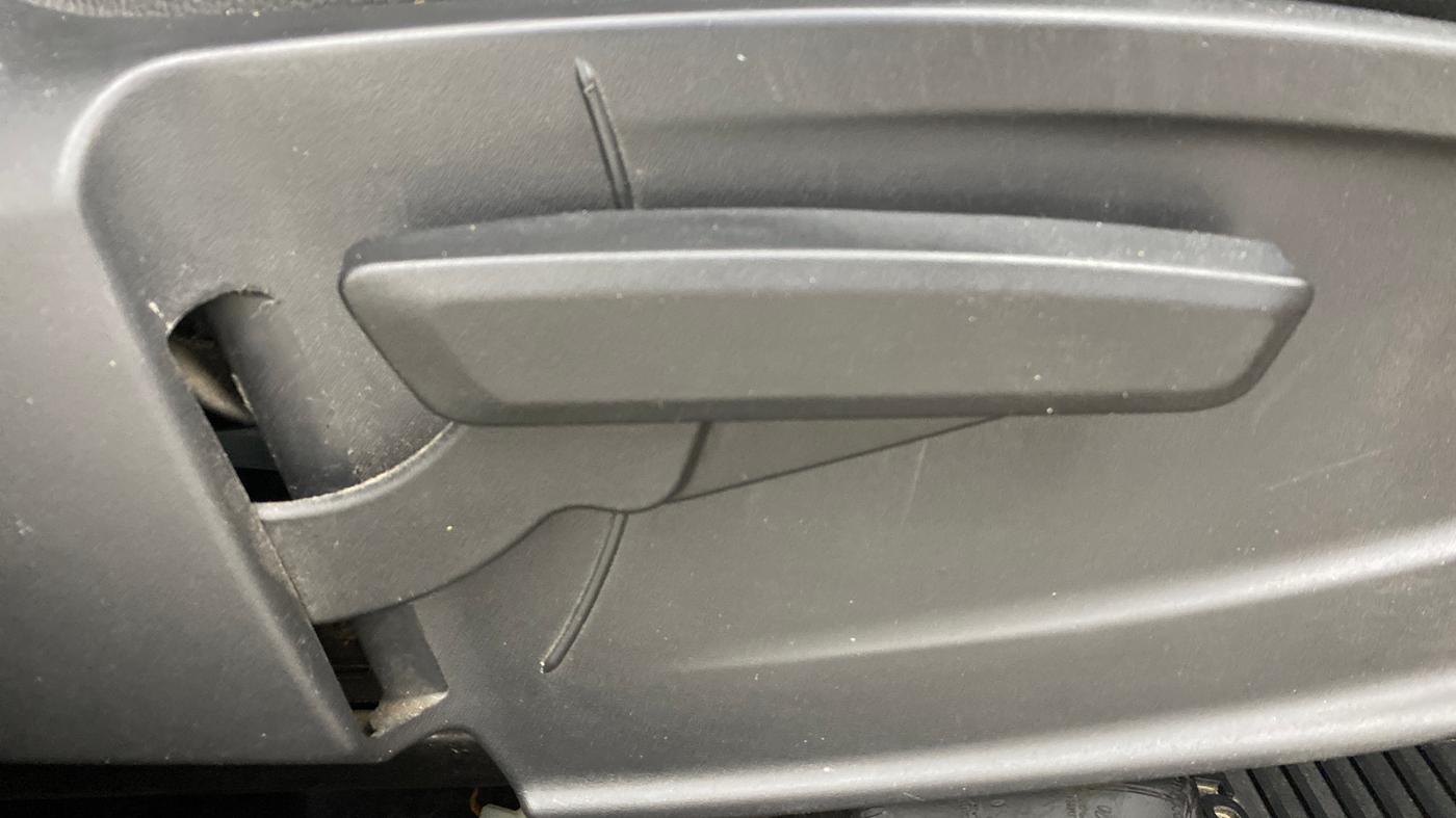 2022 Tata PUNCH ACCOMPLISHED MT, Petrol, Manual, 66,097 km, Driver Side Adjustment Panel