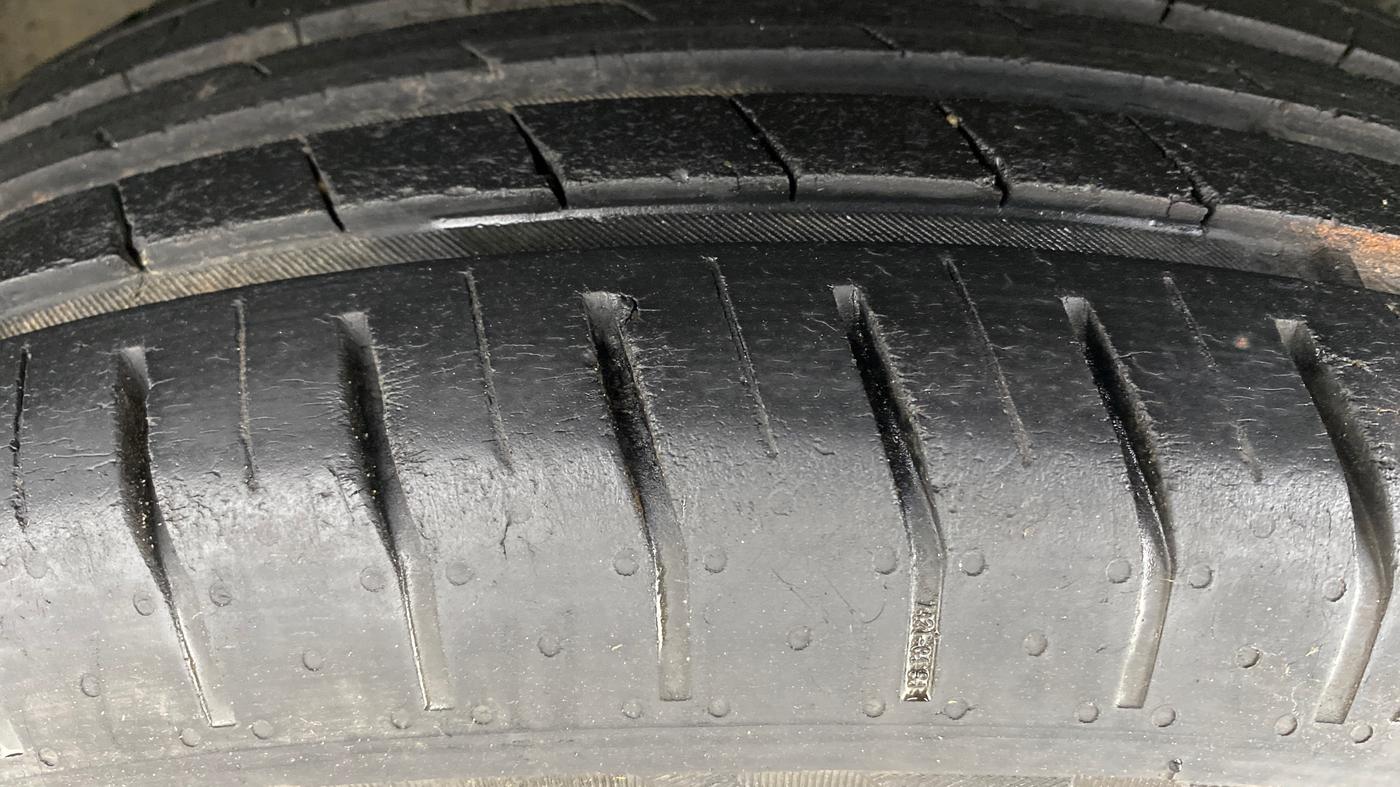 2022 Tata PUNCH ACCOMPLISHED MT, Petrol, Manual, 66,097 km, Right Rear Tyre Tread