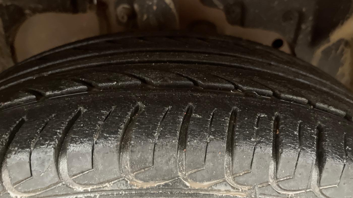 2016 Ford Ecosport TREND 1.5L PETROL, Petrol, Manual, 26,564 km, Right Front Tyre Tread