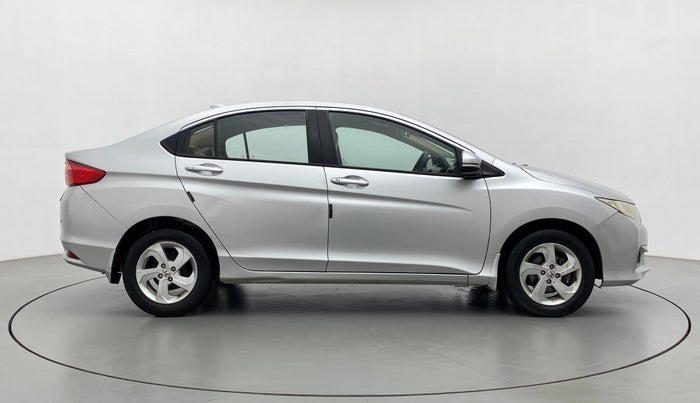 2015 Honda City 1.5L I-DTEC V, Diesel, Manual, 1,10,396 km, Right Side View