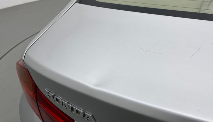 2015 Honda City 1.5L I-DTEC V, Diesel, Manual, 1,10,396 km, Dicky (Boot door) - Slightly dented
