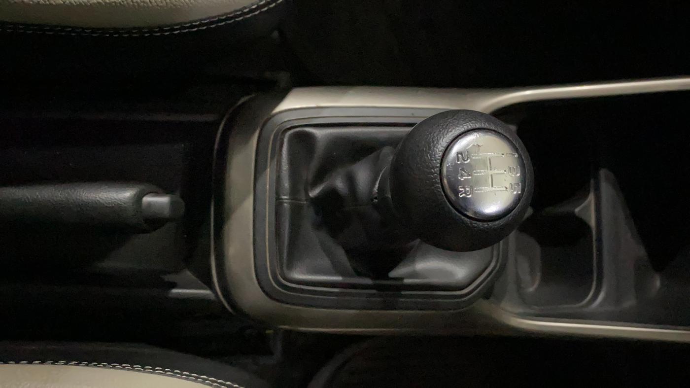 2019 Maruti IGNIS SIGMA 1.2, Petrol, Manual, 65,157 km, Gear Lever
