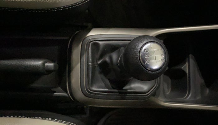 2019 Maruti IGNIS SIGMA 1.2, Petrol, Manual, 65,157 km, Gear Lever
