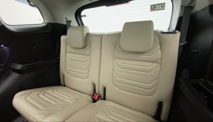 2022 KIA CARENS LUXURY PLUS 1.4 PETROL DCT 7 STR, Petrol, Automatic, 8,965 km, Third Seat Row ( optional )