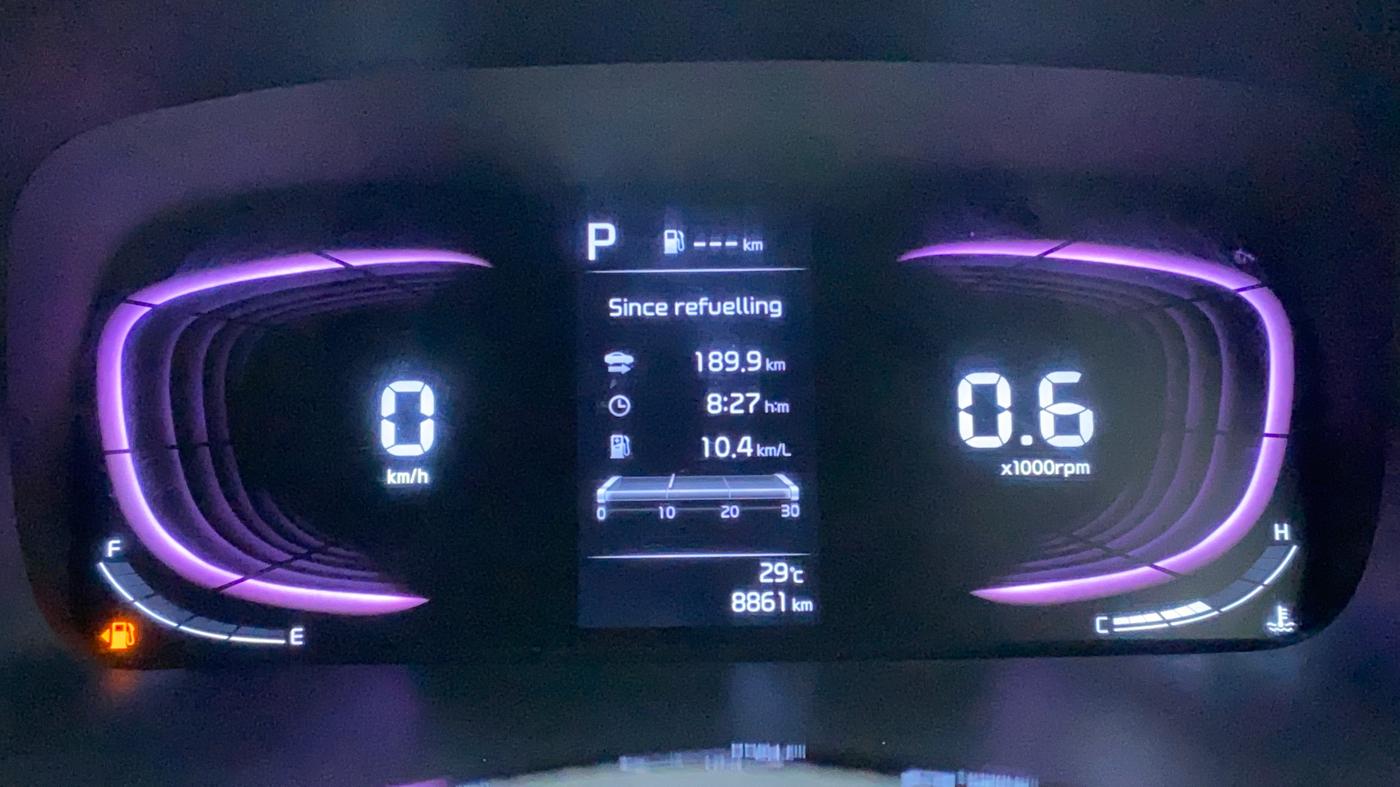 2022 KIA CARENS LUXURY PLUS 1.4 PETROL DCT 7 STR, Petrol, Automatic, 8,965 km, Odometer Image