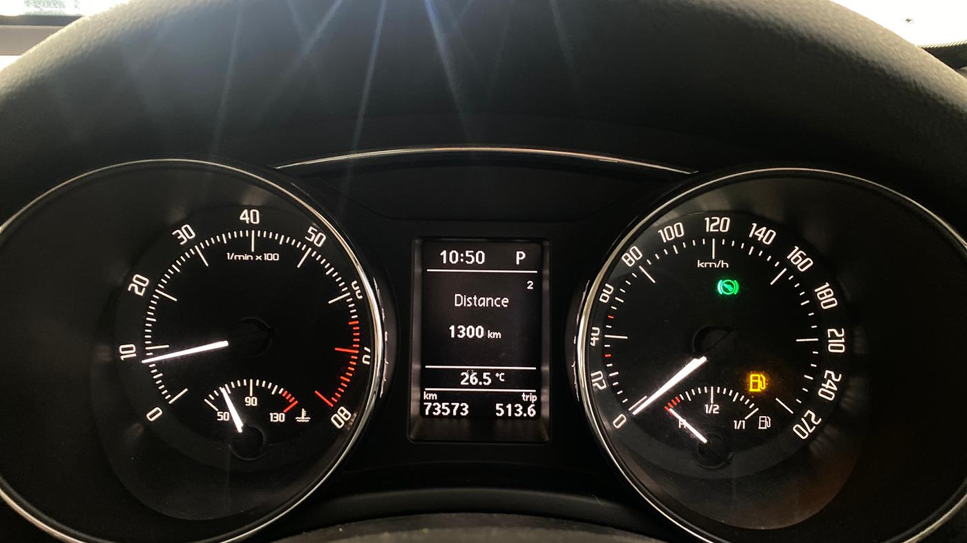 2014 Skoda Superb ELEGANCE 1.8 TSI AT, Petrol, Automatic, 73,571 km, Odometer Image