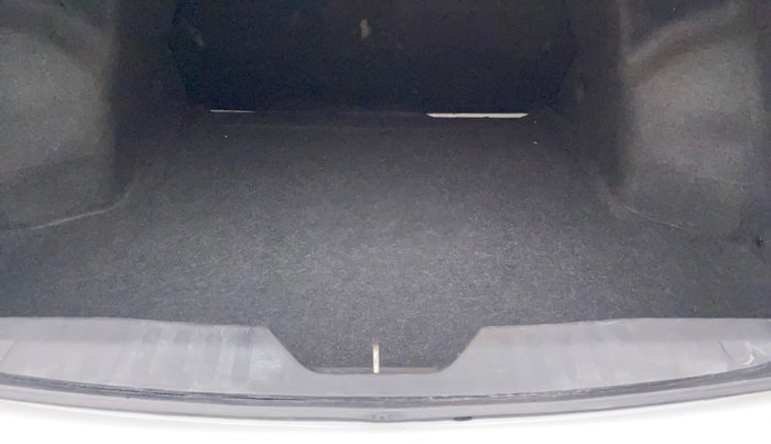 2019 Maruti Ciaz ALPHA 1.5 SHVS PETROL, Petrol, Manual, 52,204 km, Boot Inside