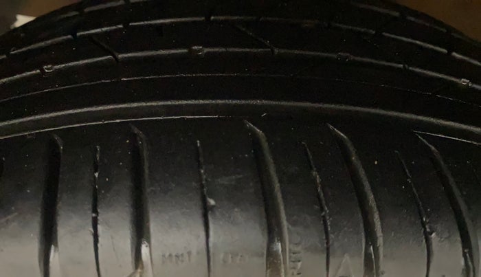 2018 Maruti Baleno ALPHA CVT PETROL 1.2, Petrol, Automatic, 70,115 km, Left Front Tyre Tread