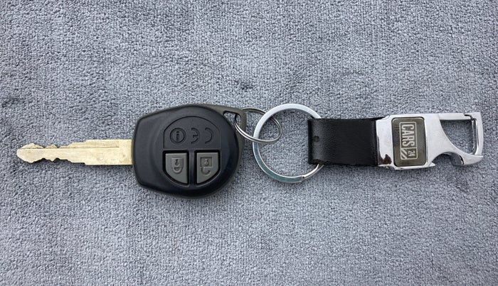 2018 Maruti Dzire VXI, Petrol, Manual, 25,144 km, Key Close Up