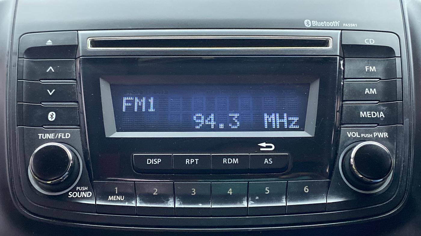 2018 Maruti Dzire VXI, Petrol, Manual, 25,144 km, Infotainment System