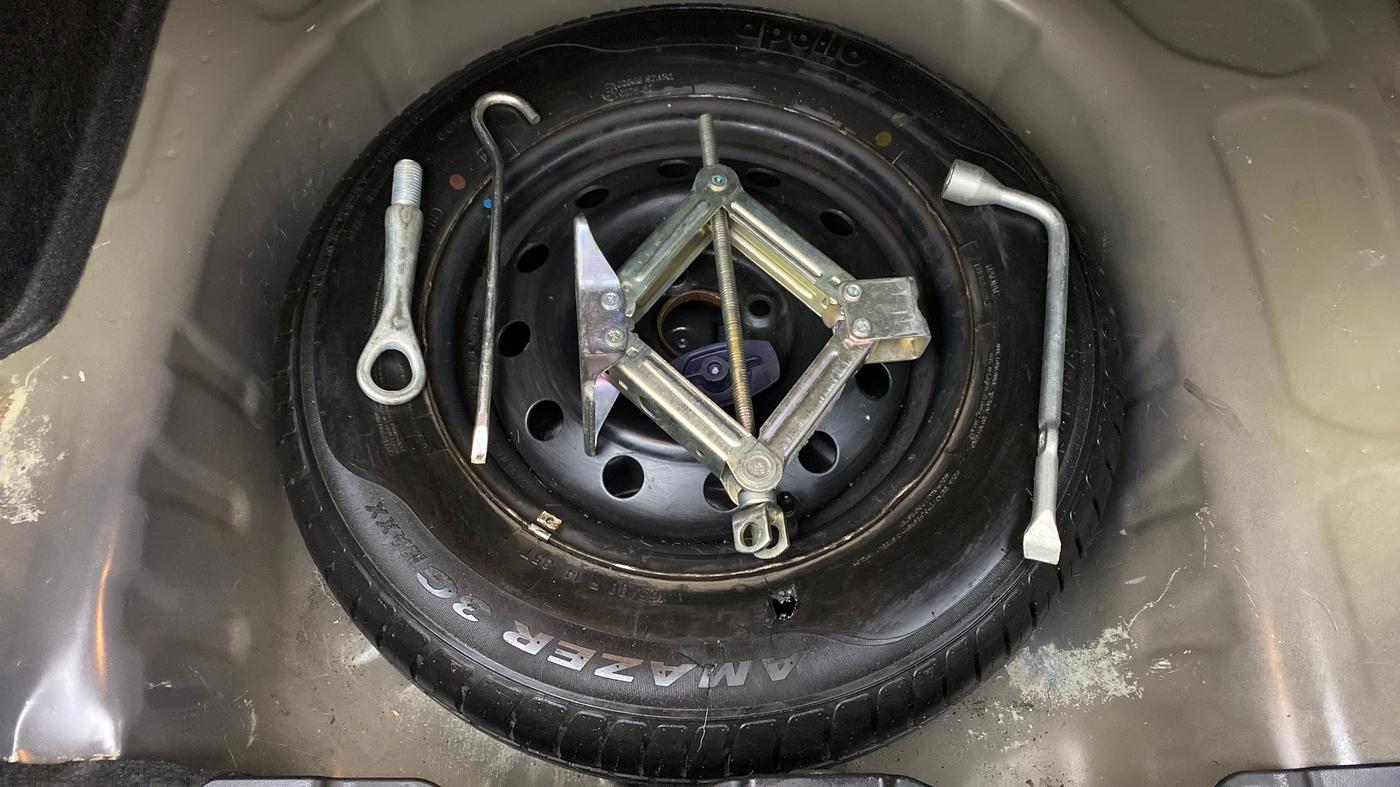 2018 Maruti Dzire VXI, Petrol, Manual, 25,144 km, Spare Tyre