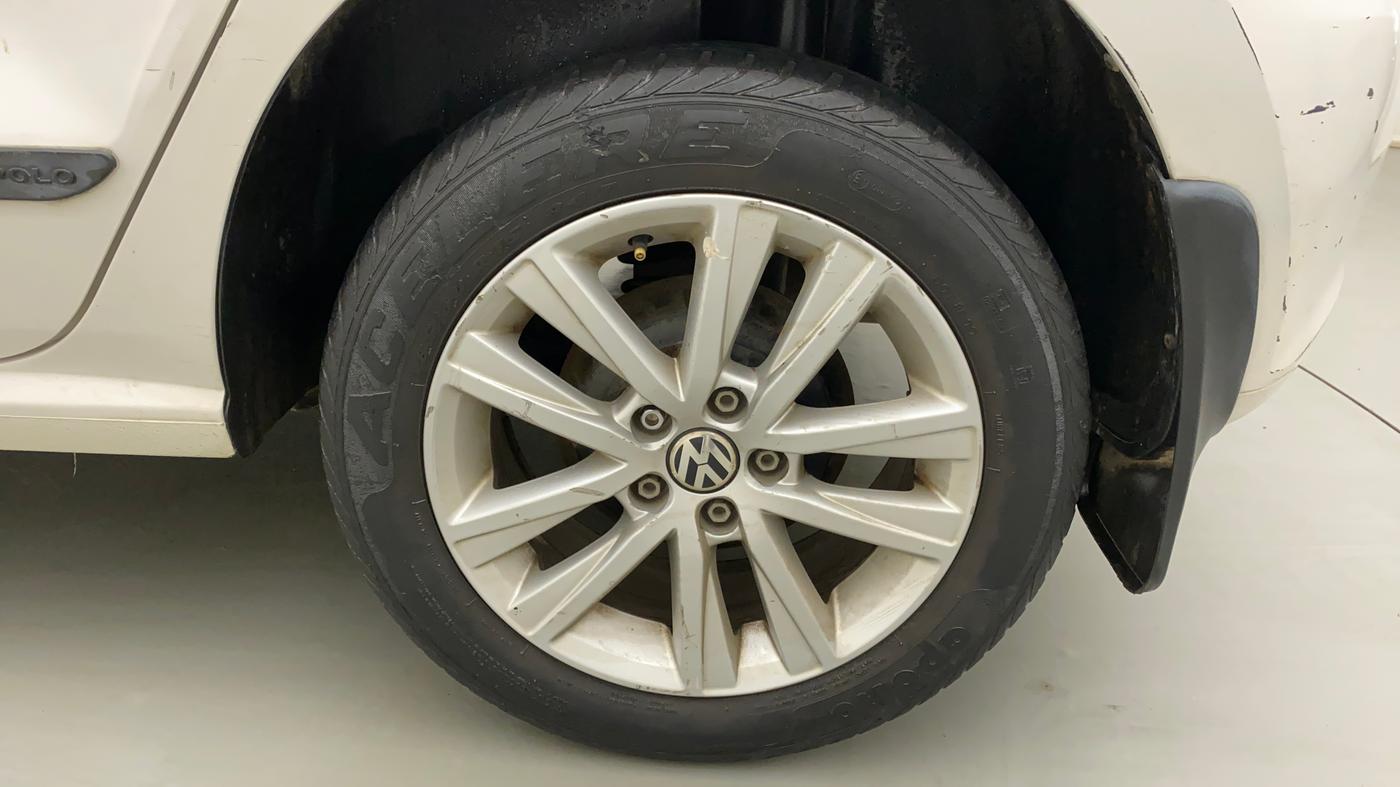 2013 Volkswagen Polo HIGHLINE1.2L, Petrol, Manual, 29,549 km, Left Rear Wheel