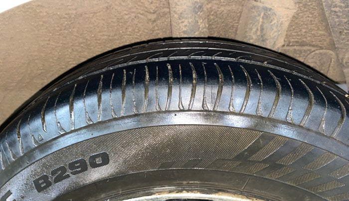 2014 Hyundai Grand i10 SPORTZ 1.2 KAPPA VTVT, Petrol, Manual, 71,054 km, Left Rear Tyre Tread