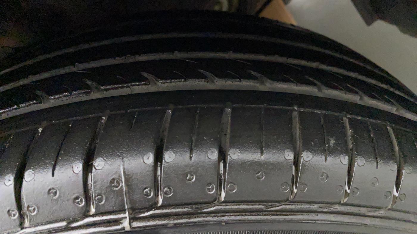 2016 Maruti Baleno ZETA CVT PETROL 1.2, Petrol, Automatic, 1,10,629 km, Left Rear Tyre Tread