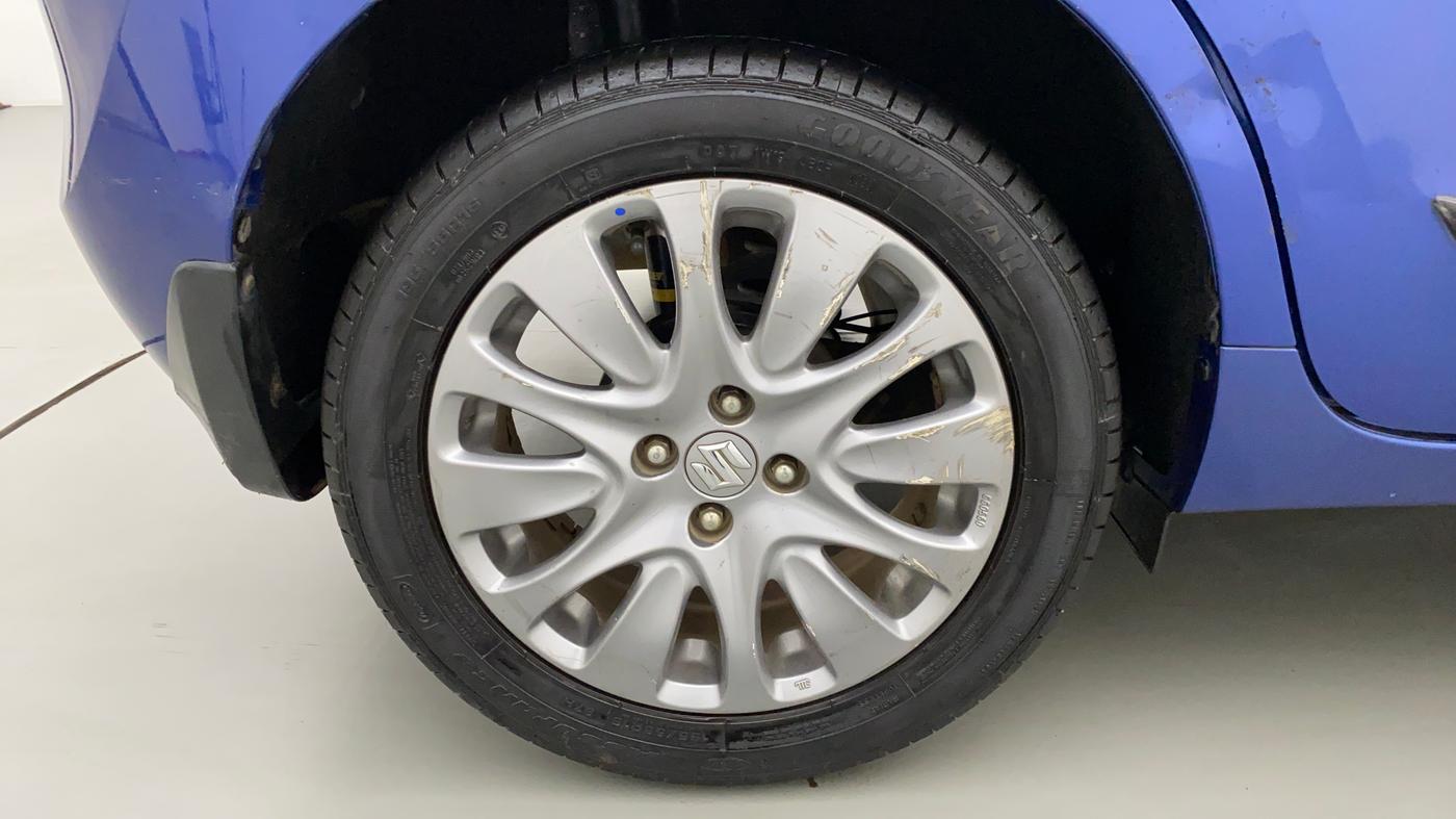 2016 Maruti Baleno ZETA CVT PETROL 1.2, Petrol, Automatic, 1,10,629 km, Right Rear Wheel