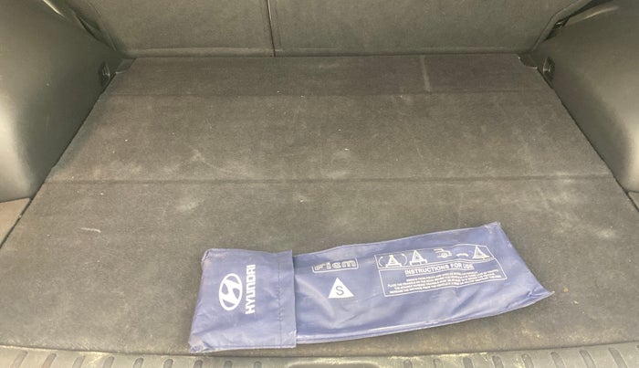 2018 Hyundai Tucson GLS 2WD AT PETROL, Petrol, Automatic, 92,925 km, Boot Inside