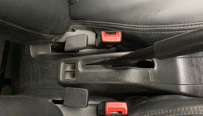 2020 Maruti Eeco 5 STR WITH A/C+HTR, Petrol, Manual, 63,172 km, Driver Side Adjustment Panel