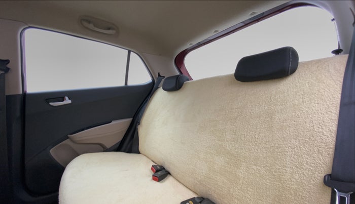 2015 Hyundai Grand i10 ASTA 1.1 (O) CRDI, Diesel, Manual, 77,389 km, Right Side Rear Door Cabin View