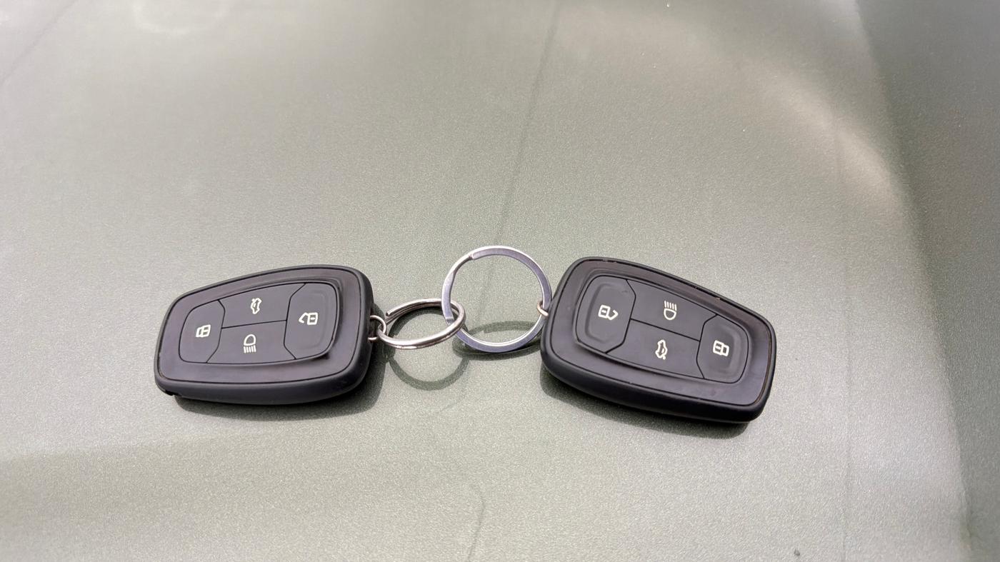 2022 Tata NEXON XZ PLUS (PREMIUM) PETROL JET, Petrol, Manual, 91,201 km, Key Close Up