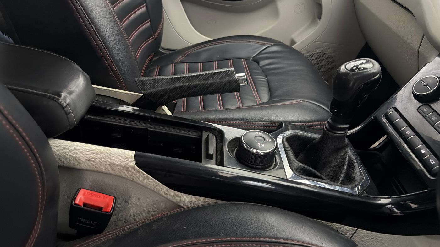 2022 Tata NEXON XZ PLUS (PREMIUM) PETROL JET, Petrol, Manual, 91,201 km, Gear Lever
