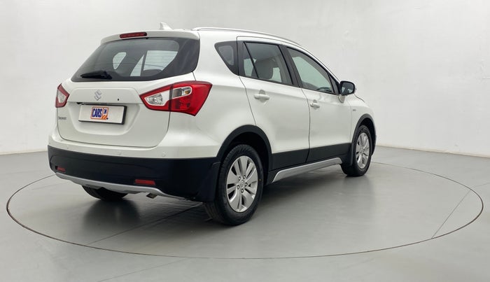 2016 Maruti S Cross ALPHA 1.3, Diesel, Manual, 1,34,694 km, Right Back Diagonal (45- Degree) View