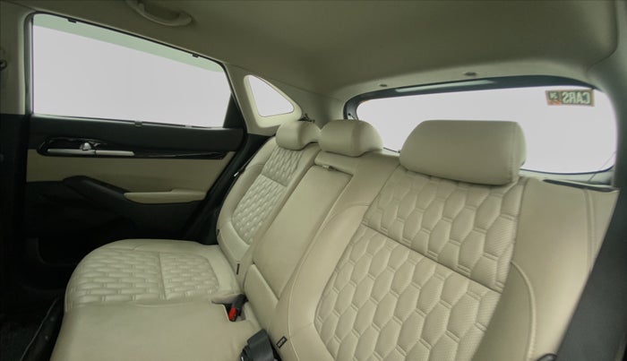 2020 KIA SELTOS HTX 1.5 DIESEL, Diesel, Manual, 91,690 km, Right Side Rear Door Cabin