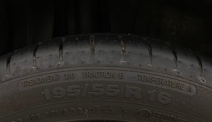 2025 Maruti Baleno ALPHA 1.2 AGS, Petrol, Automatic, 9,919 km, Right Rear Tyre Tread
