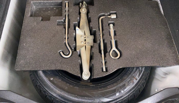 2018 Honda Jazz 1.2 V AT, Petrol, Automatic, 40,615 km, Spare Tyre