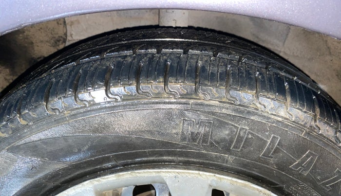 2014 Hyundai Grand i10 SPORTZ 1.2 KAPPA VTVT, Petrol, Manual, 87,701 km, Left Front Tyre Tread