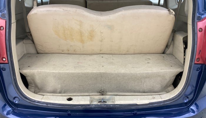 2016 Maruti Ertiga VXI CNG, CNG, Manual, 97,023 km, Boot Inside