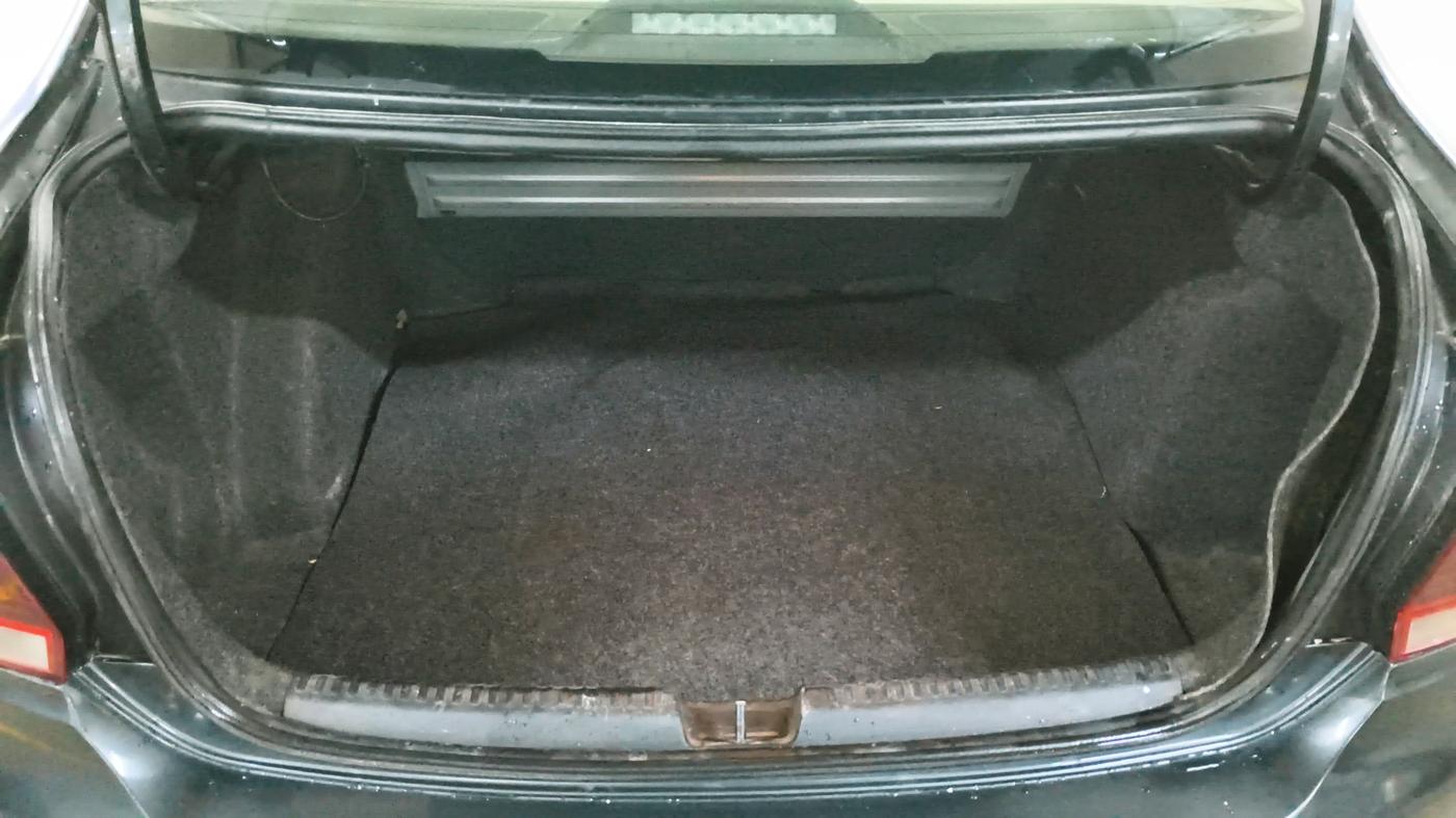 2016 Volkswagen Vento HIGHLINE PETROL AT, Petrol, Automatic, 98,079 km, Boot Inside