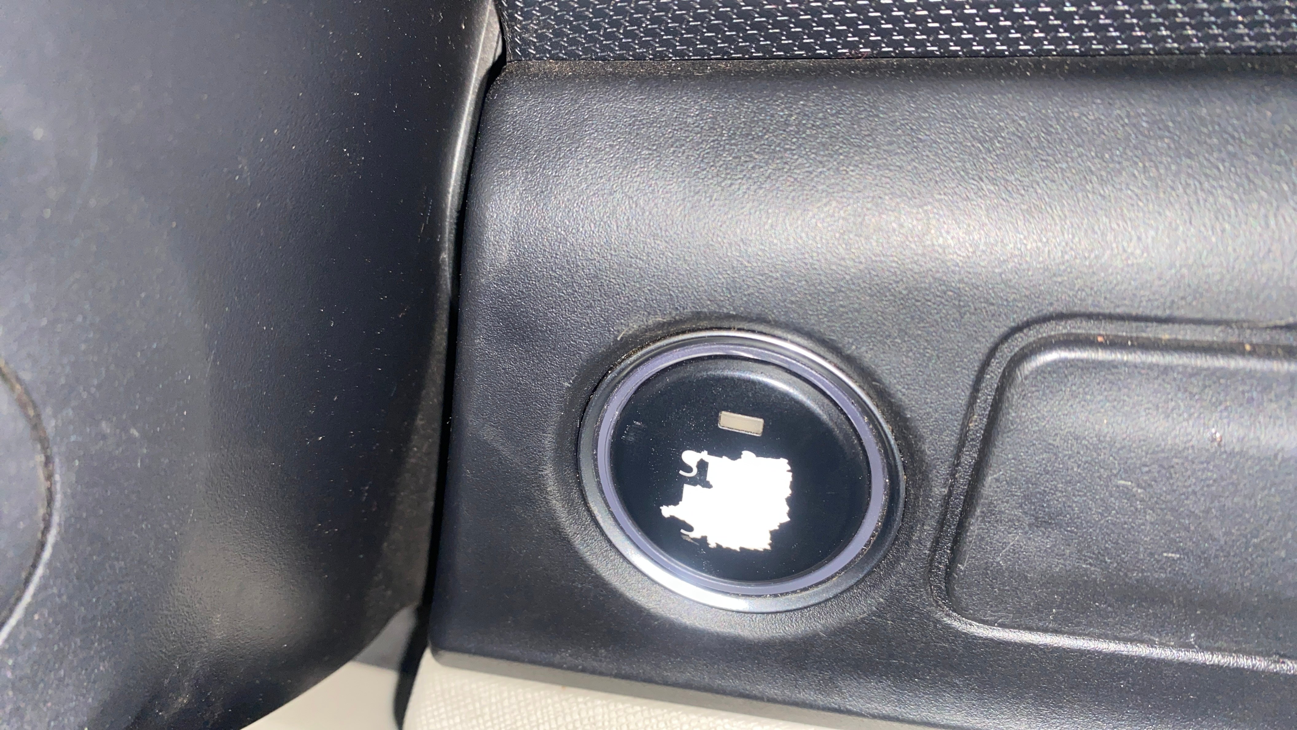 camera-Keyless-Start--Stop-Button-
