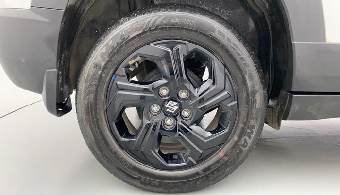 2022 Maruti BREZZA ZXI SMART HYBRID , Petrol, Manual, 7,561 km, Right Rear Wheel