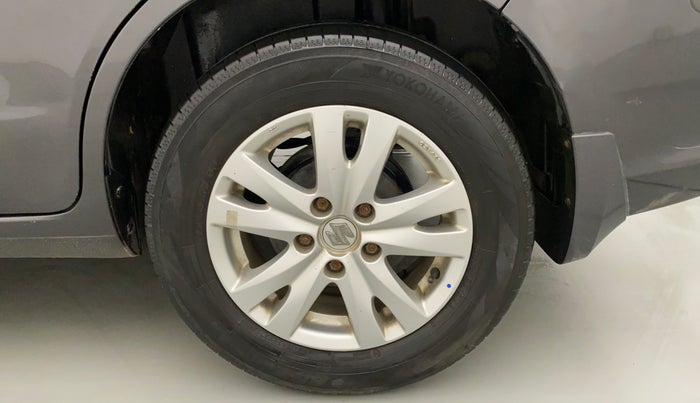 2016 Maruti Ertiga VXI CNG, CNG, Manual, 98,005 km, Left Rear Wheel