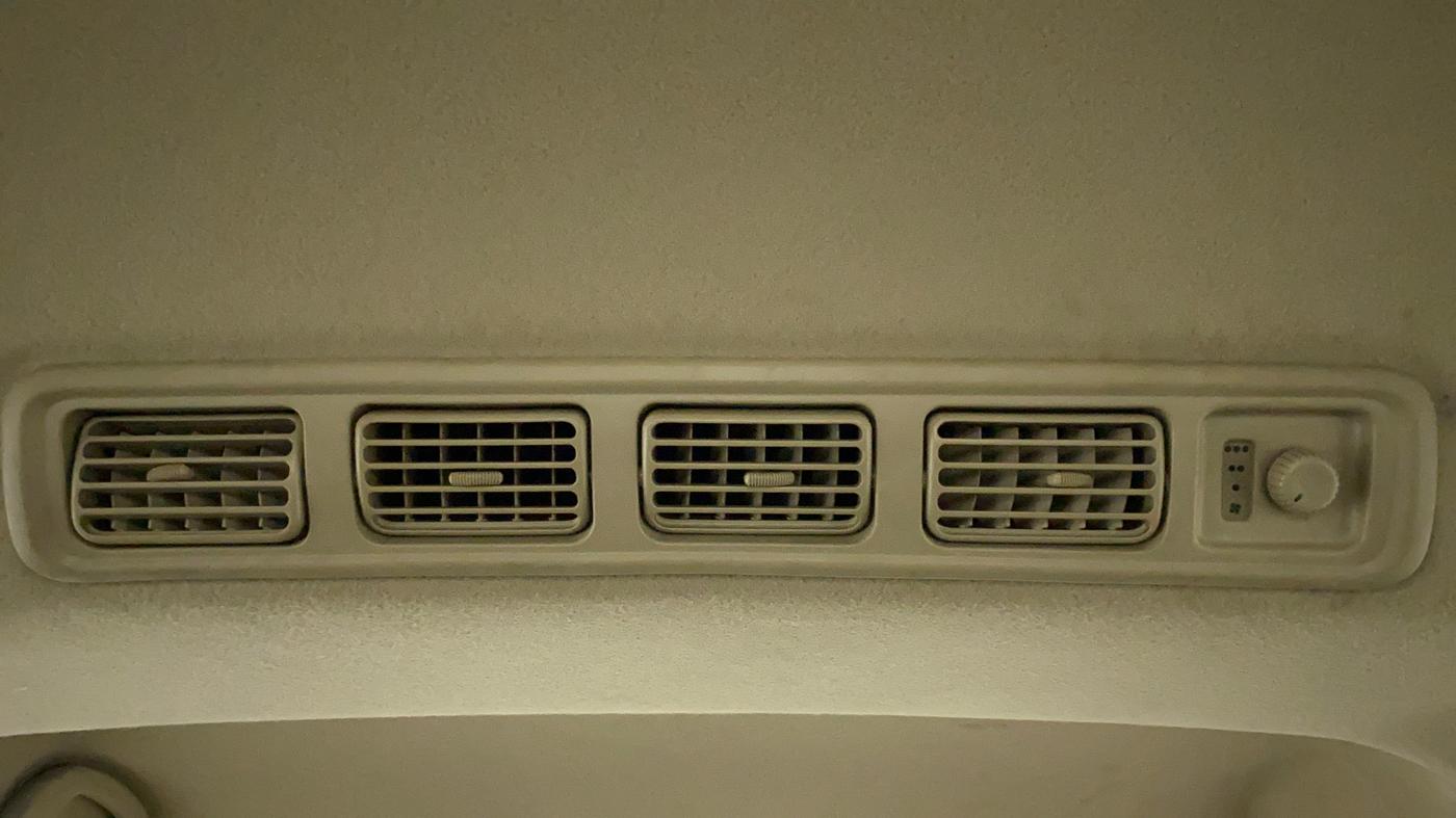 2016 Maruti Ertiga VXI CNG, CNG, Manual, 98,005 km, Rear AC Vents
